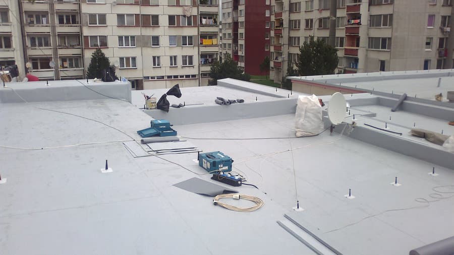 Prevence a řešení problémů s vlhkostí ve starších budovách